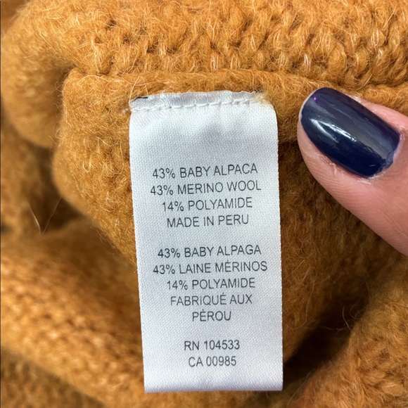 Baby Alpaca/Wool Pullover Sweater. Nannette Lepore EUC gold relaxed sweater - Picture 6 of 6